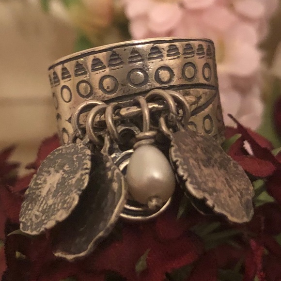 Silpada Cha-Cha Sterling Silver Pearl Ring - Picture 8 of 16